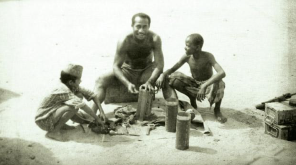 Miracle at Mirbat: When an SAS Operator Singlehandedly Held Off an Army with a Howitzer Miracle at Mirbat: When an SAS Operator Singlehandedly Held Off an Army with a Howitzer