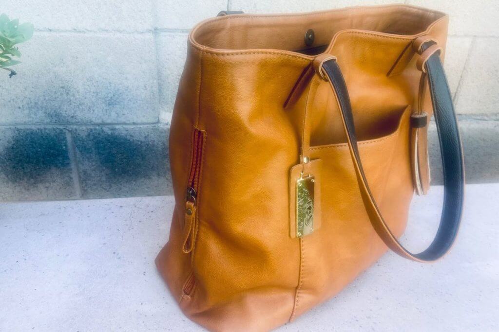 Cameleon Concealed Carry Bags - Blending Function, Firearms, and Fashion Cameleon Concealed Carry Bags - Blending Function, Firearms, and Fashion