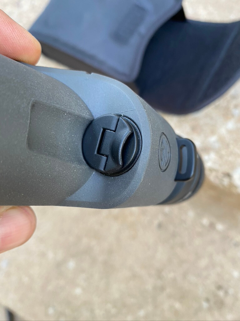 SIG's Zulu6 Image-Stabilized Binos Review + Video SIG's Zulu6 Image-Stabilized Binos Review + Video