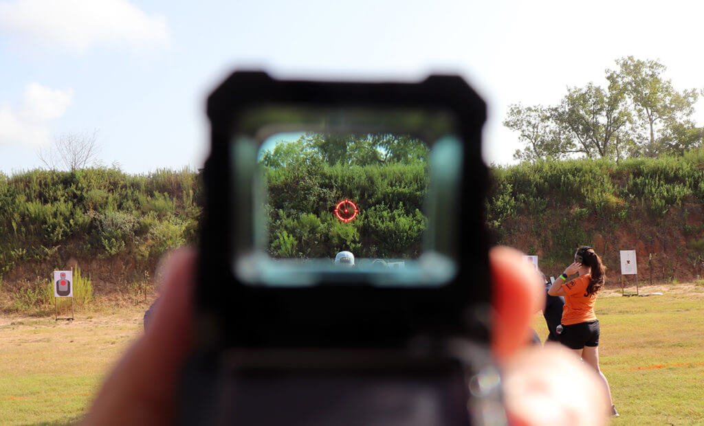 First Look: Holosun’s New AEMS Reflex Sight (PA Range Day 2021) First Look: Holosun’s New AEMS Reflex Sight (PA Range Day 2021)