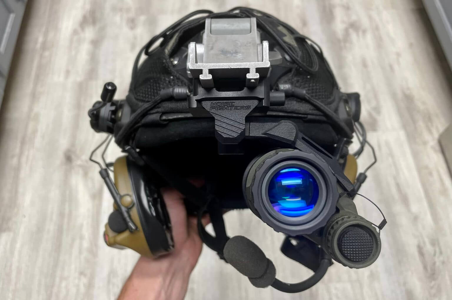 Featherweight Articulating Night Vision Monocular Mount Introducing the Noisefighters AX14PRO