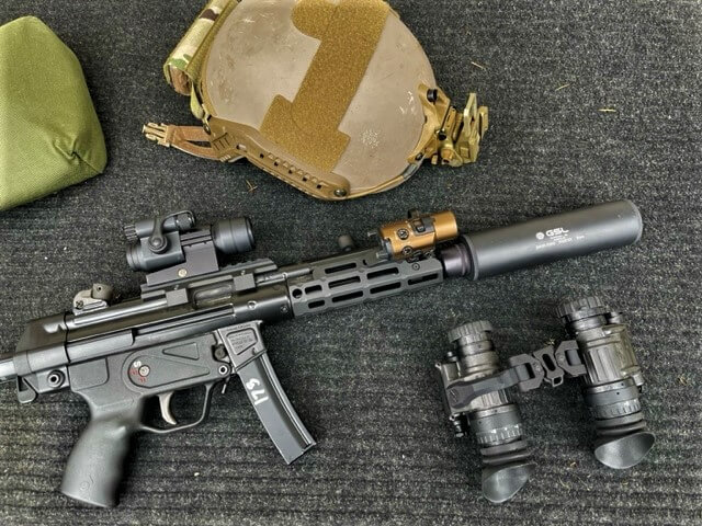 Everything You Really Need to Know About Picking a Long Gun Light: So Many Options, So Much Lumen