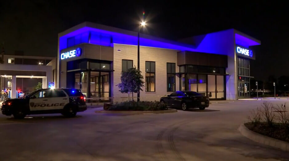 Chase bank with police investigating after attempted robbery.