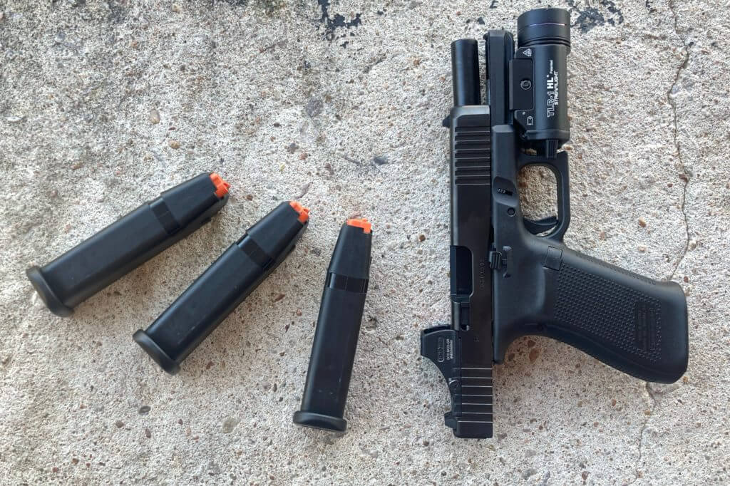 Holosun SCS MOS on Glock 20 on concrete
