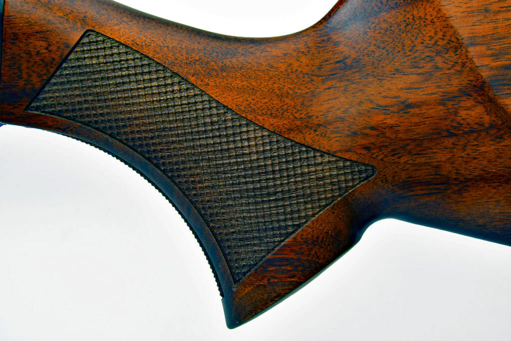 Benelli Lupo BE.S.T. Walnut rifle, fine checkering on stock
