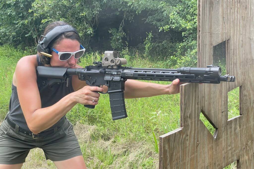 Springfield SAINT Victor with LAW Tactical Folder Reviewed! My wife running drills with the SAINT Victor using a VTAC barricade to keep things interesting