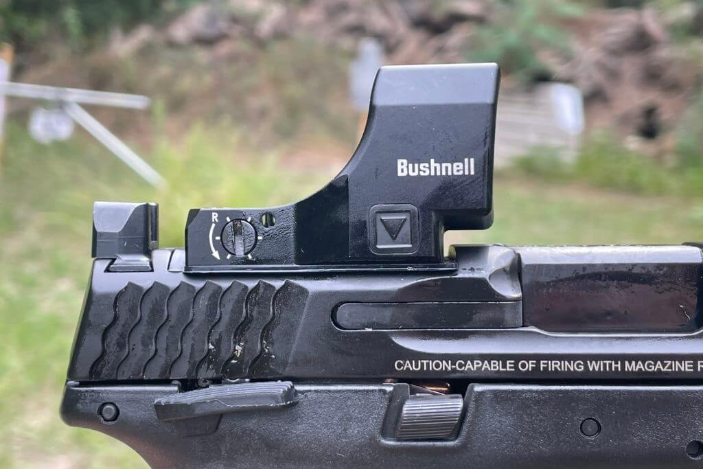 2 - Bushnell RXM-300 Reflex Sight Review Hooded geometry of the Bushnell RXM-300