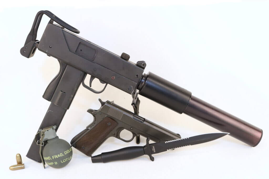 3-Will-The MAC-10 at Work and Play: The Gory Demise of Barry Seal 3-Will-The MAC-10 at Work and Play: The Gory Demise of Barry Seal