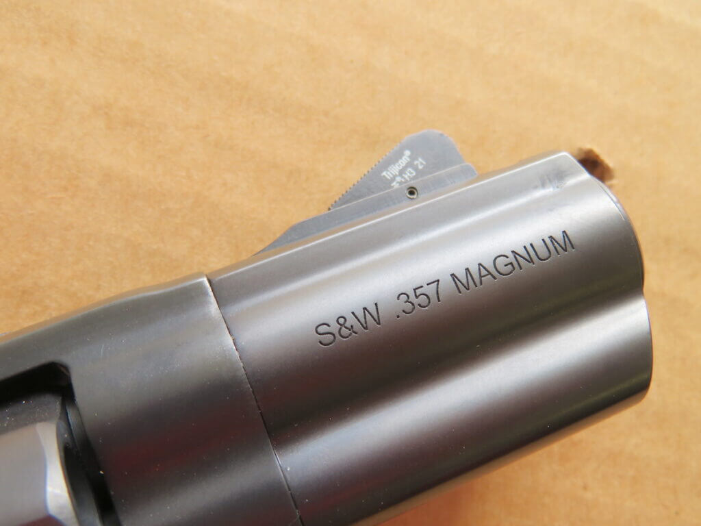 barrel of S&W Performance Center Model 19 Carry Comp