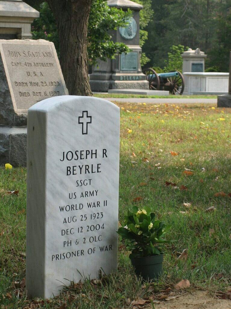headstone for Joseph "Jumpin' Joe" Beyrle