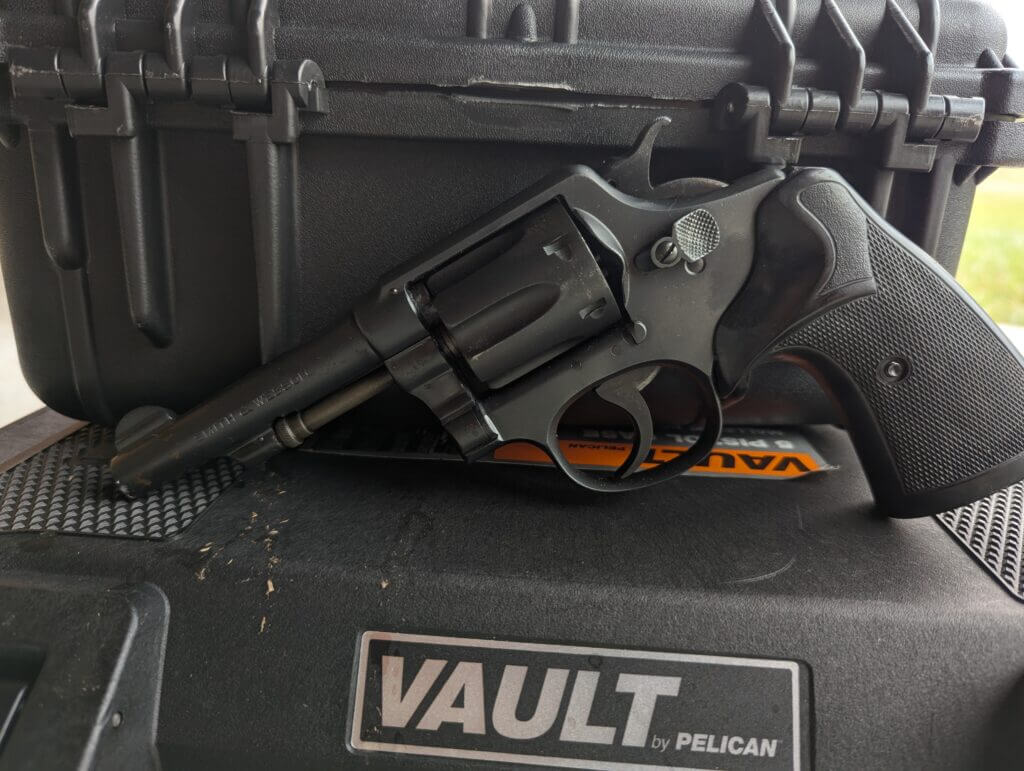 The S&W M&P on pelican case 