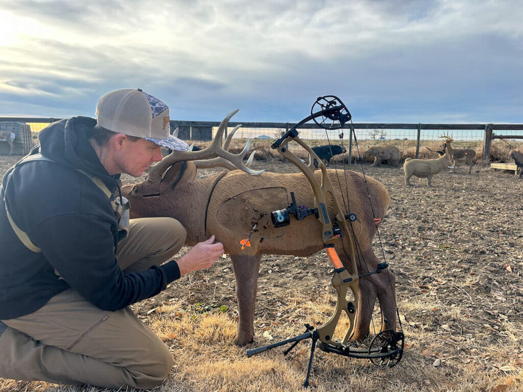 hoyt RX-9 Ultra and target