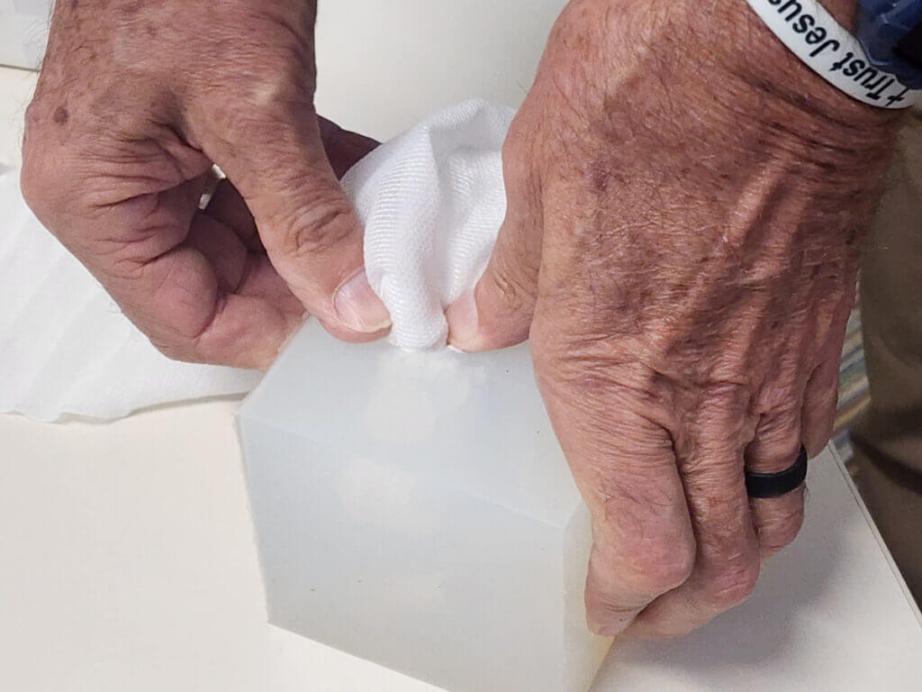 packing a wound